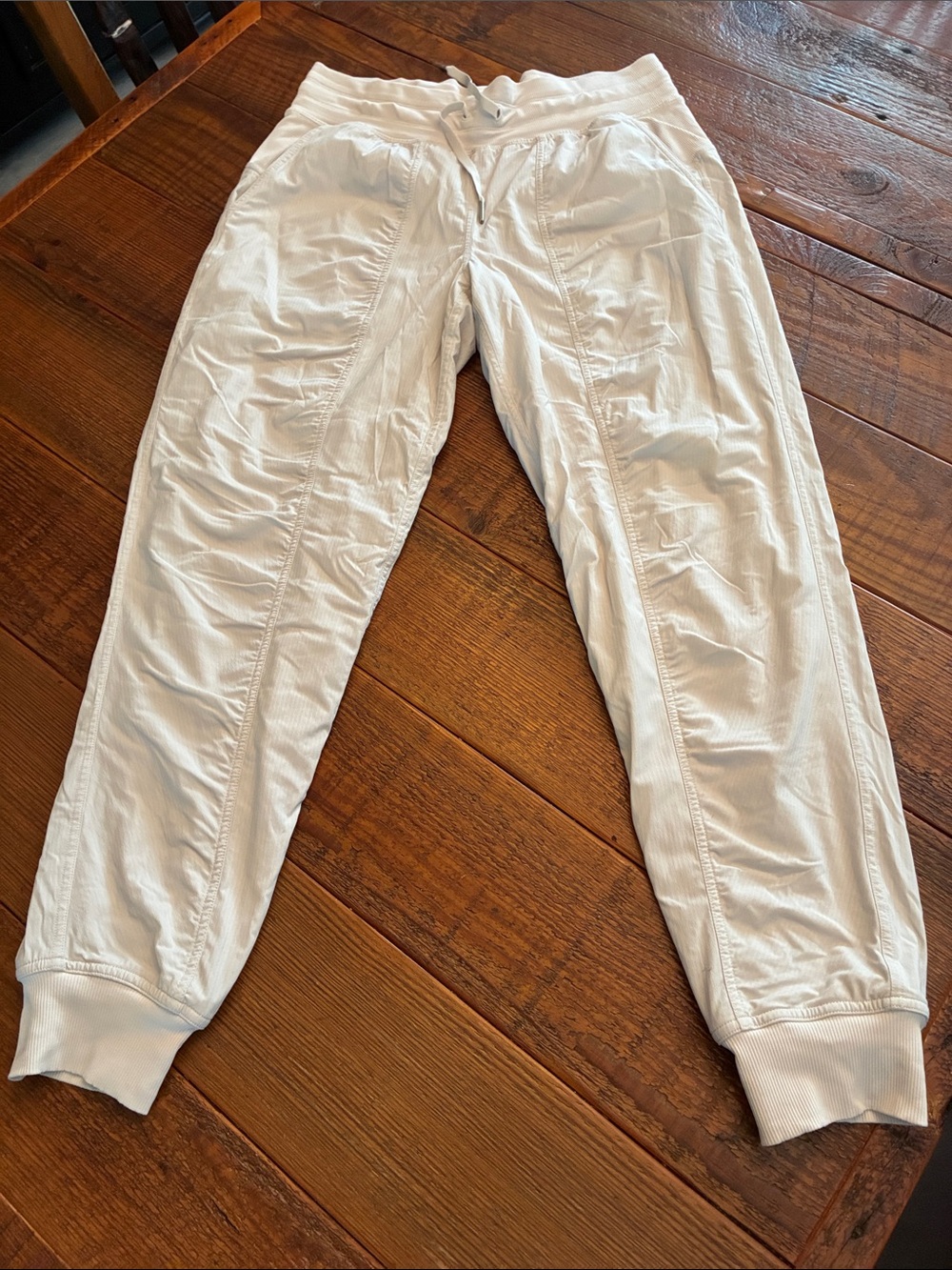 Lululemon Dance Studio Lined Mid-Rise Jogger, Full Length, size 8, Bone/Cream